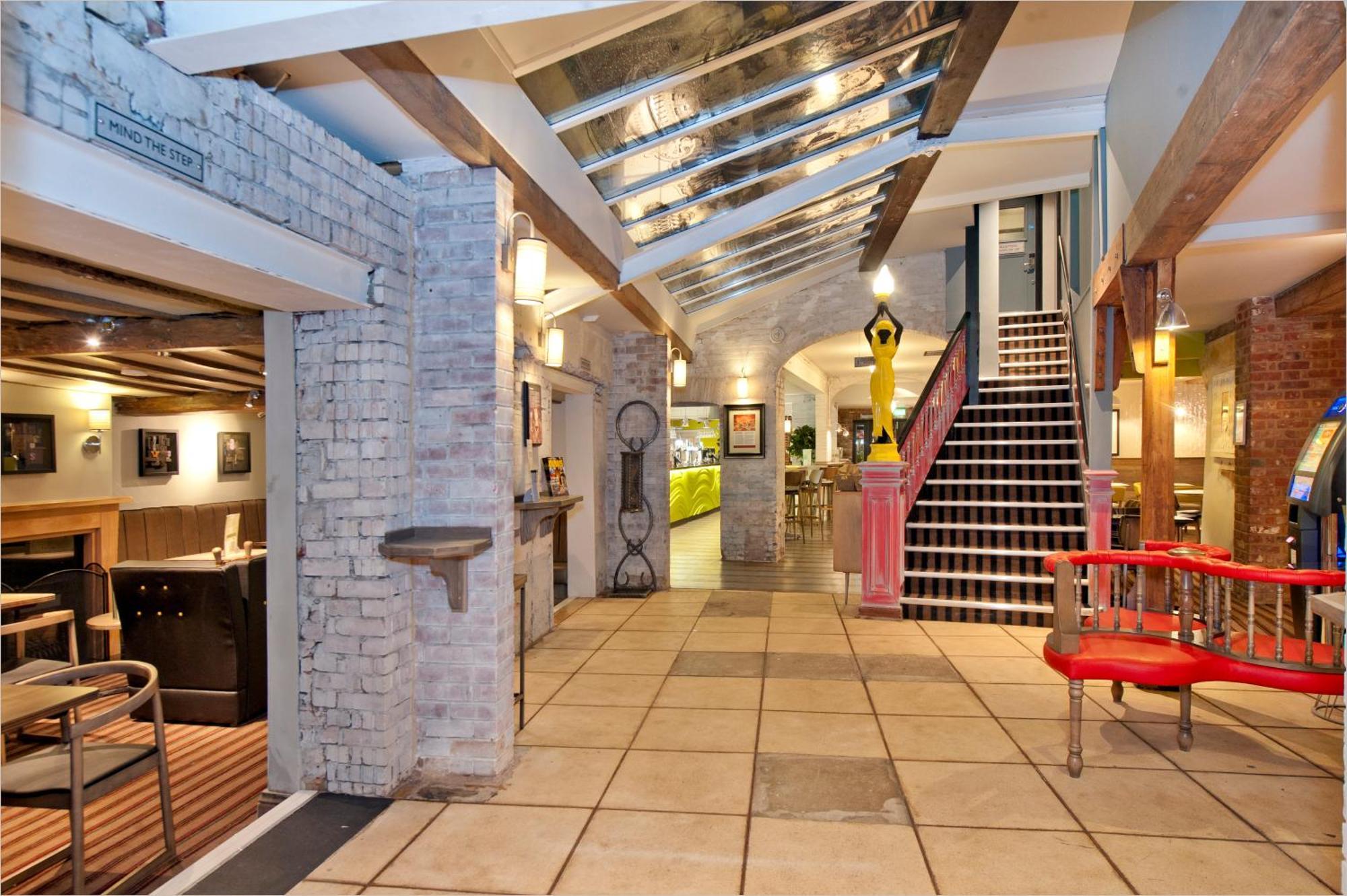 The King'S Head Hotel Wetherspoon Beccles Dış mekan fotoğraf