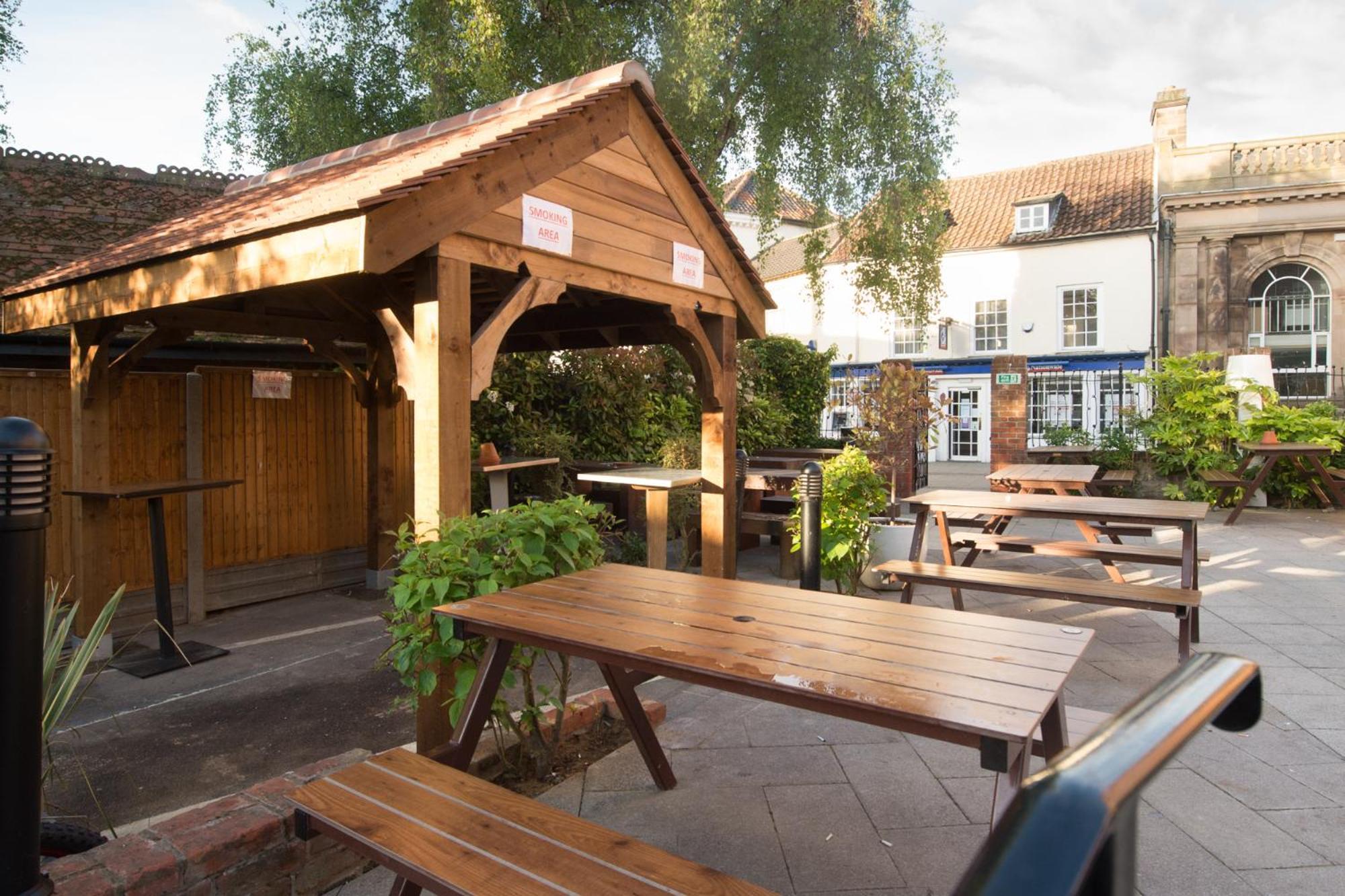 The King'S Head Hotel Wetherspoon Beccles Dış mekan fotoğraf