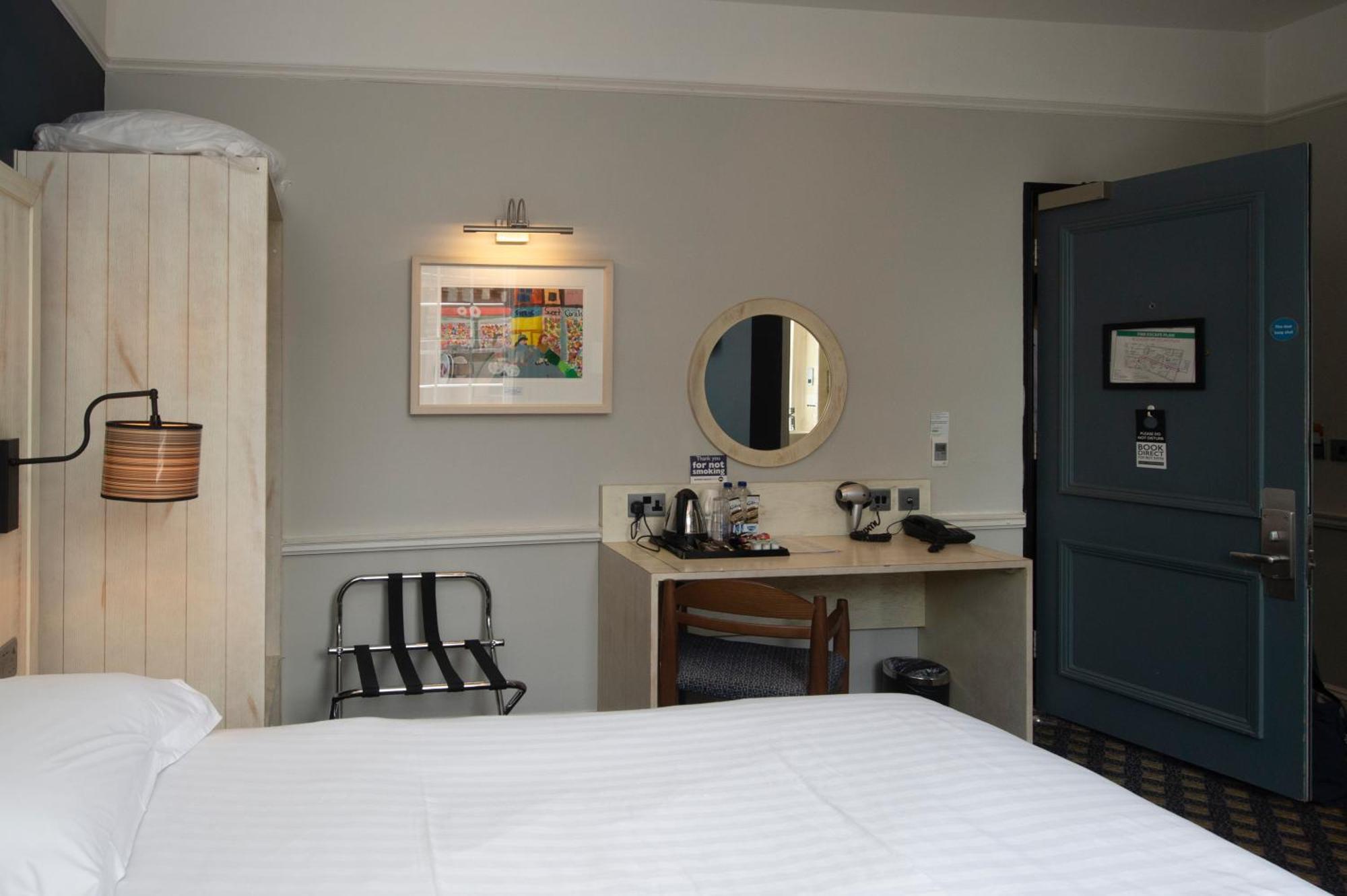 The King'S Head Hotel Wetherspoon Beccles Dış mekan fotoğraf