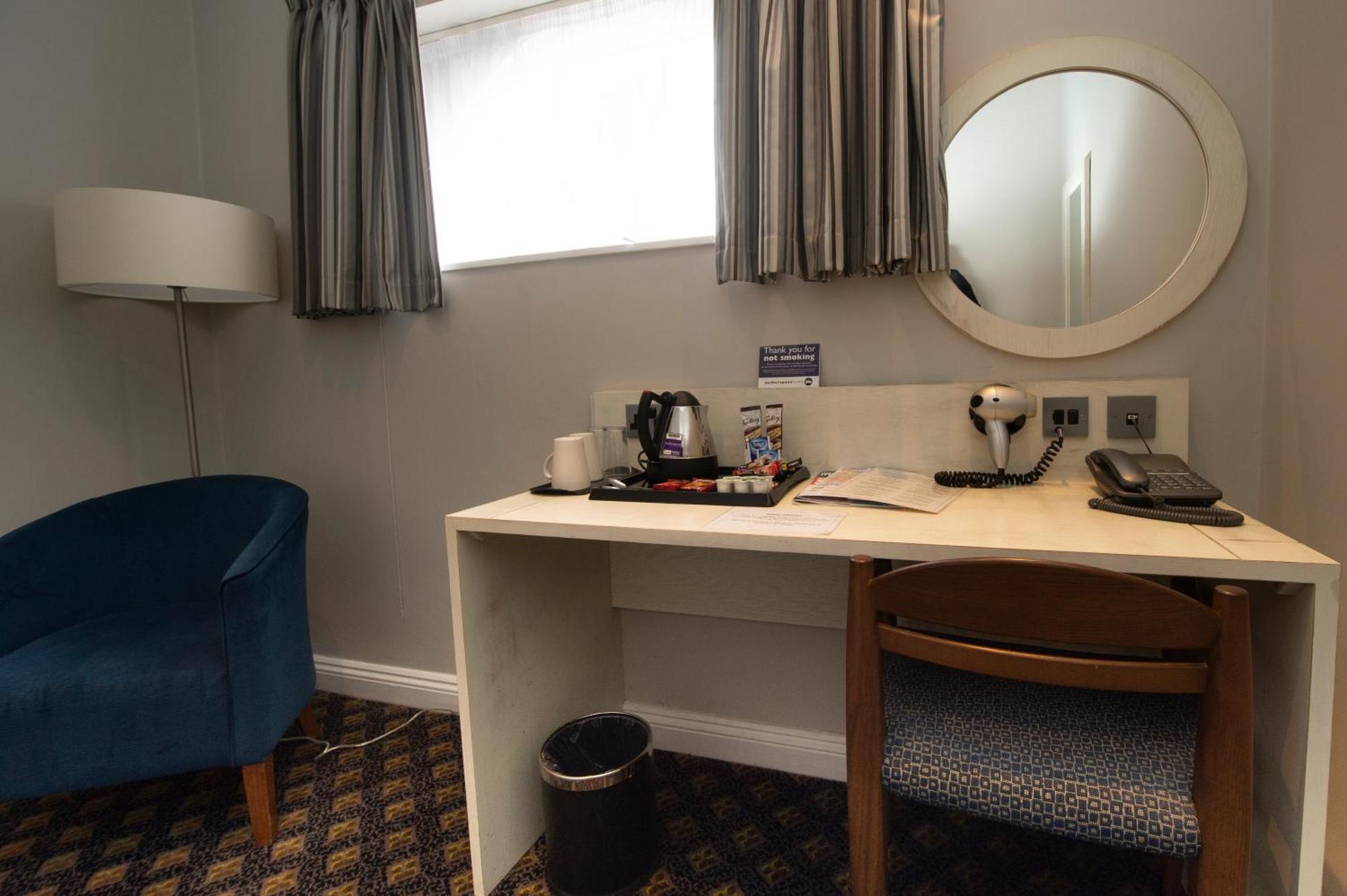 The King'S Head Hotel Wetherspoon Beccles Dış mekan fotoğraf