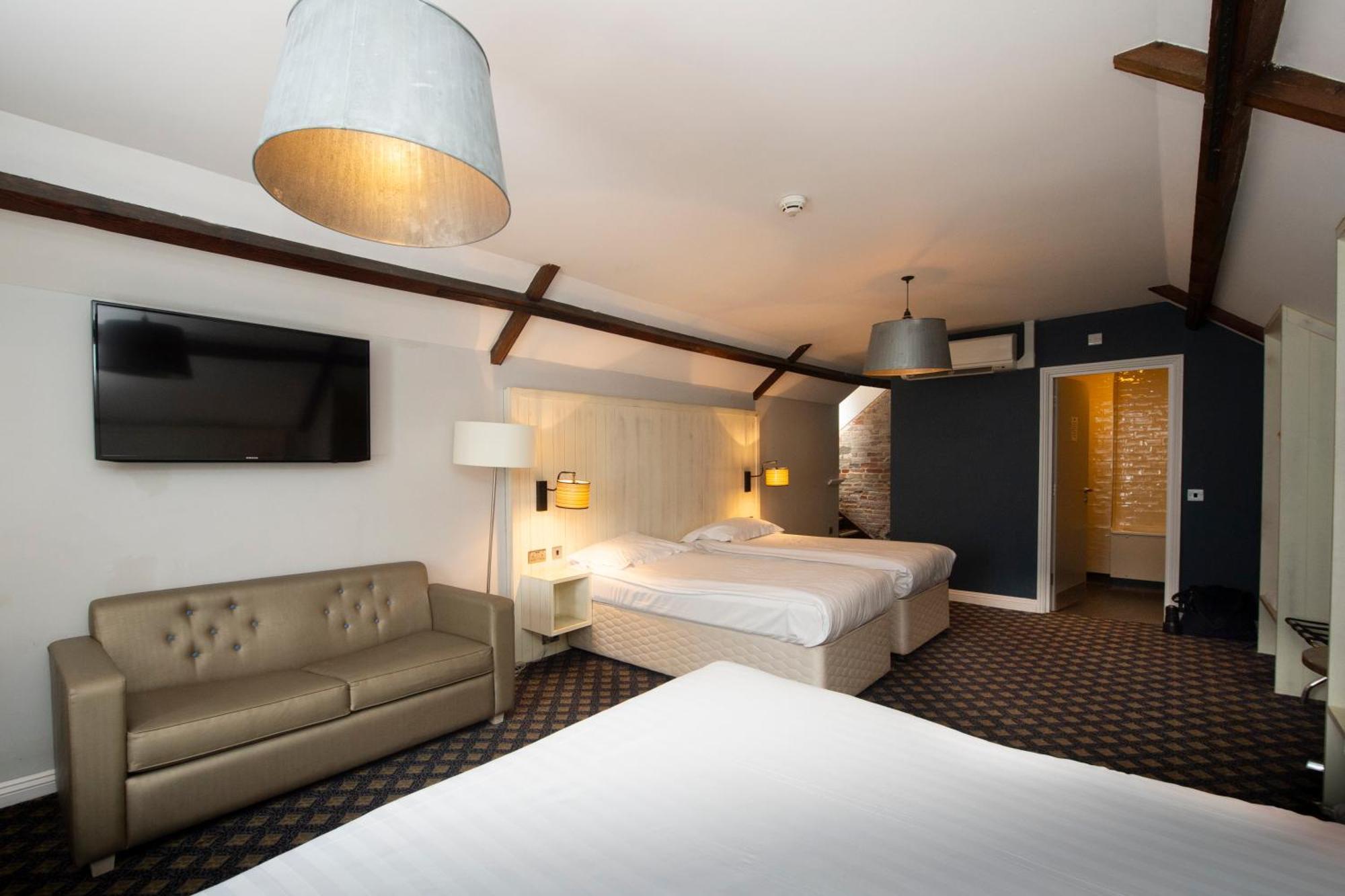 The King'S Head Hotel Wetherspoon Beccles Dış mekan fotoğraf